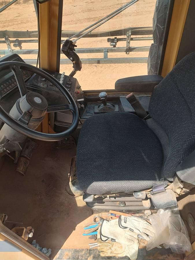 Used 2012 Spracoupe 80 ft Sprayer