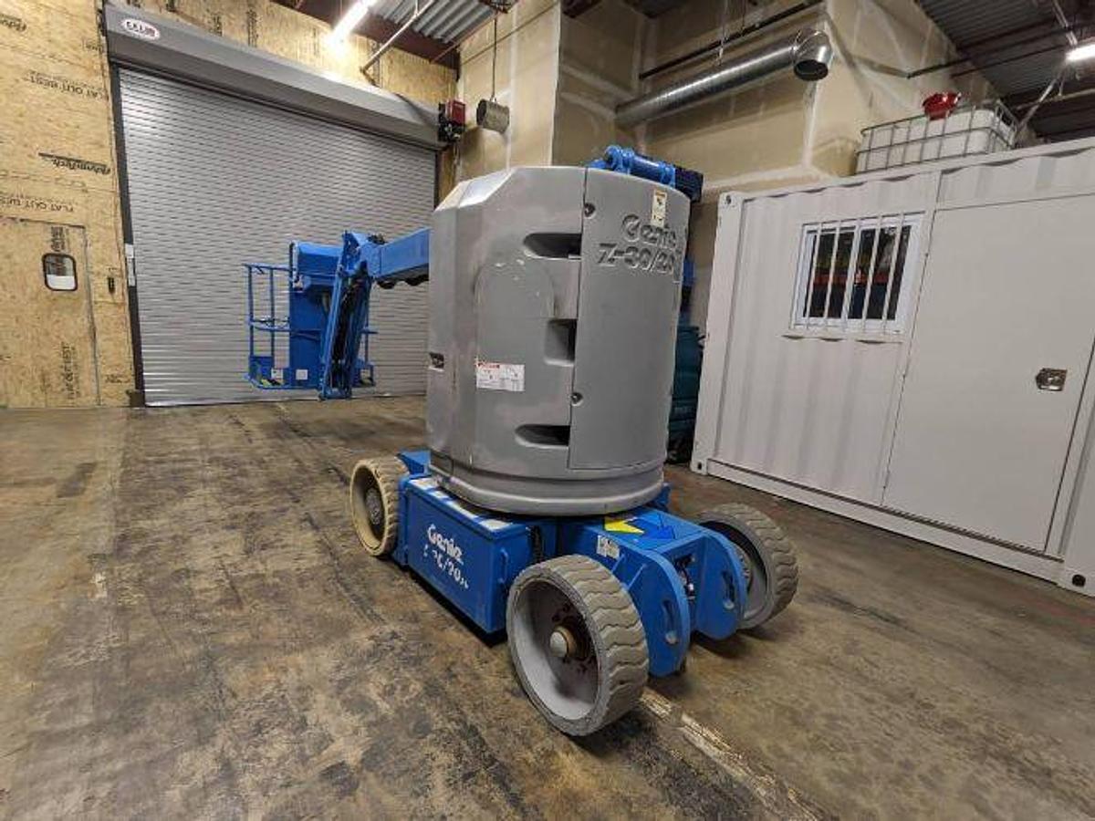 Used 2013 Genie Z-30/20N