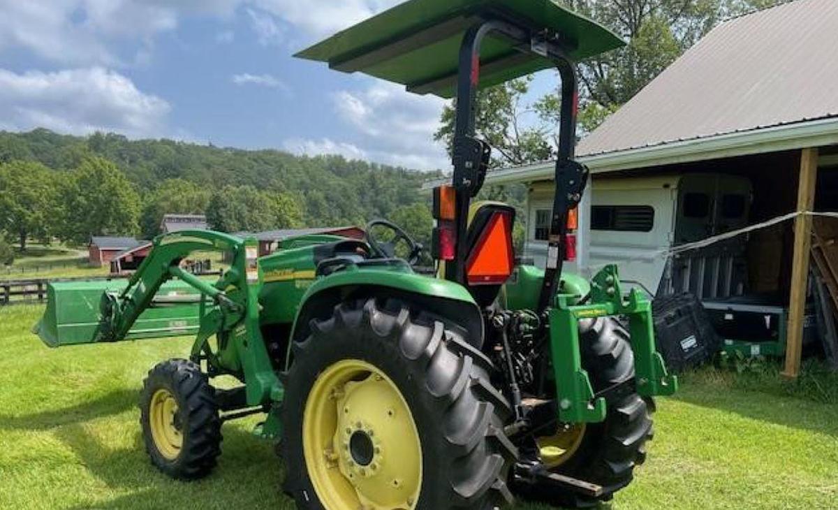 Used 2004 John Deere 4120
