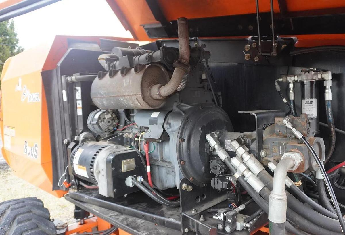 Used 2013 JLG 800S Telescopic Boom Lift