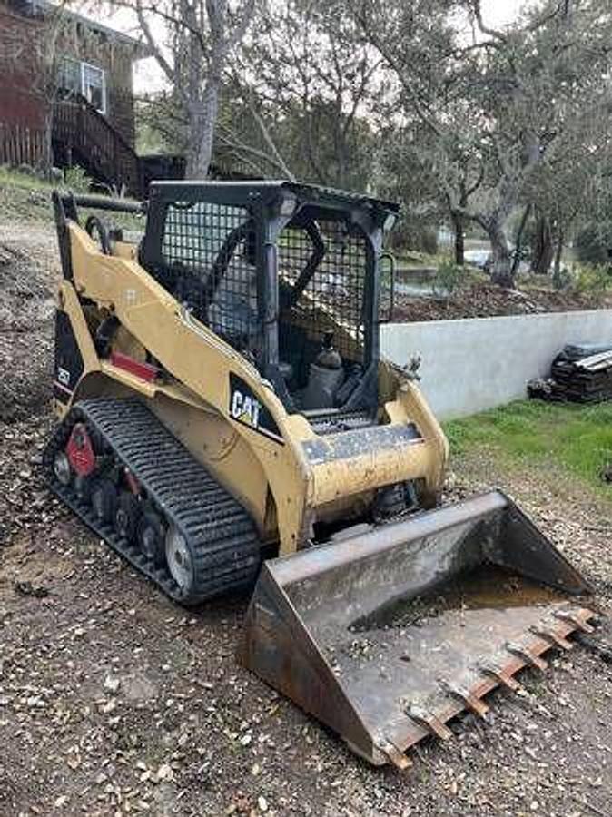 Used 2003 CATERPILLAR 257