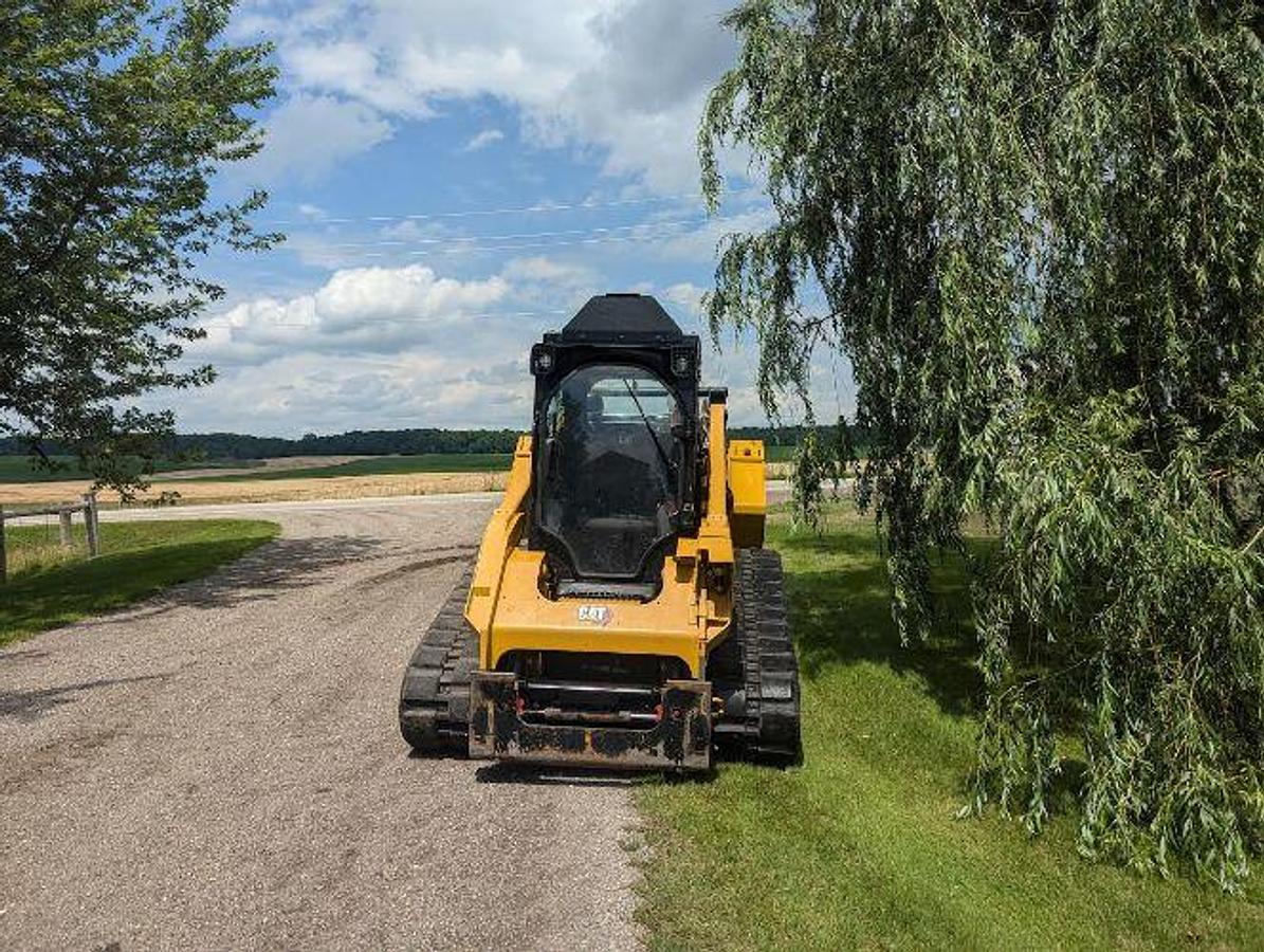 Used 2022 CATERPILLAR 299 D3 XE