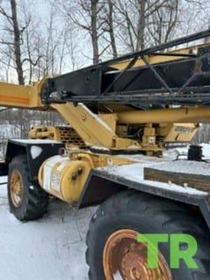 Used 1986 Grove RT422 Crane