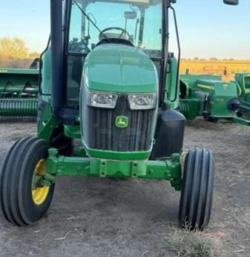 Used 2022 JOHN DEERE 5075M