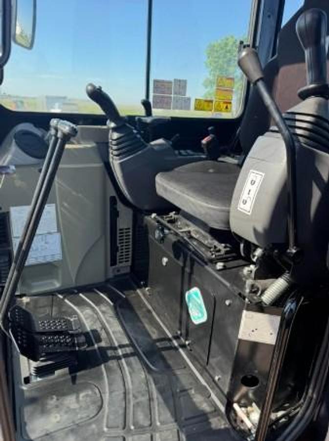 Used 2015 Caterpillar  303E CR Mini Excavator