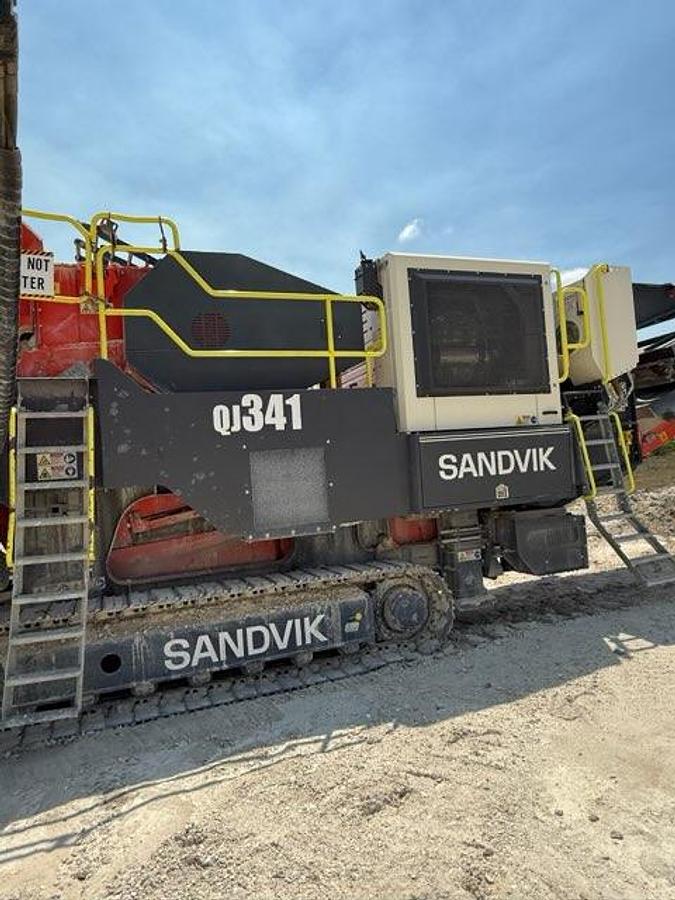Used 2022 Sandvik Jaw Crusher
