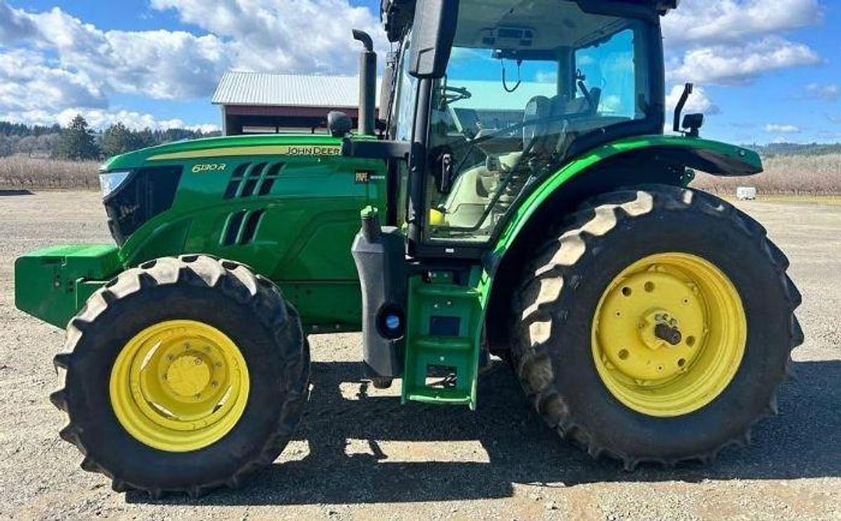 Used 2019 JOHN DEERE 6130R