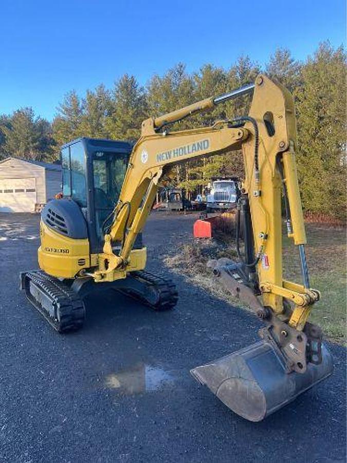 Used 2016 NEW HOLLAND E35B Mini Excavator