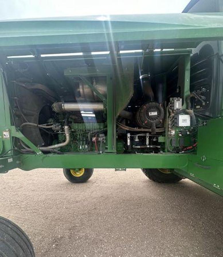 Used 2021 JOHN DEERE W235