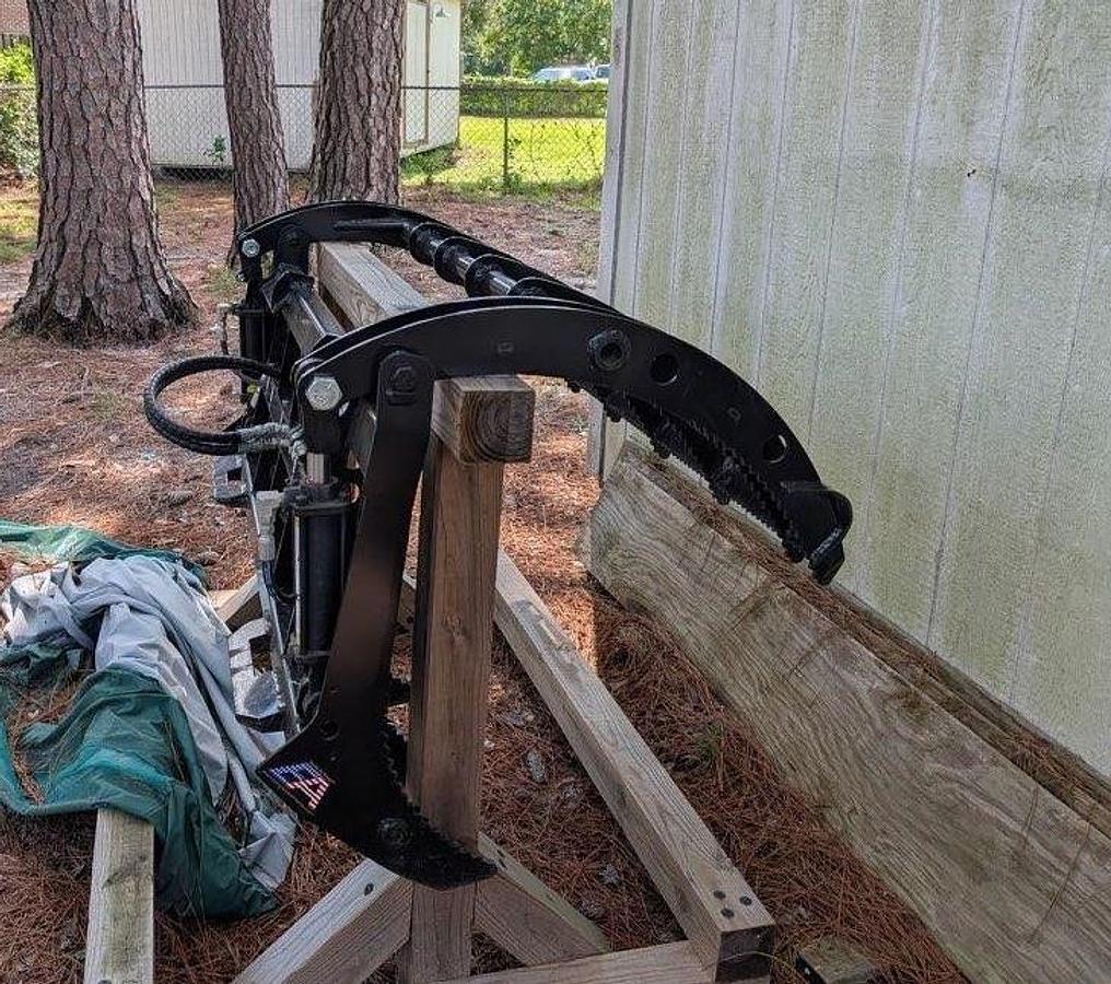 Used 2020 Massey Ferguson GC1725MB Tractor