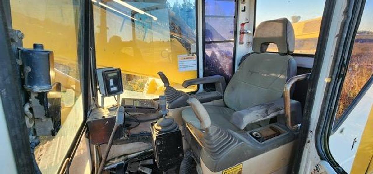 Used 1992 Komatsu TH30 PCW300 Loadrill 