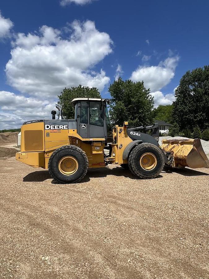 Used 2014 Deere 624K