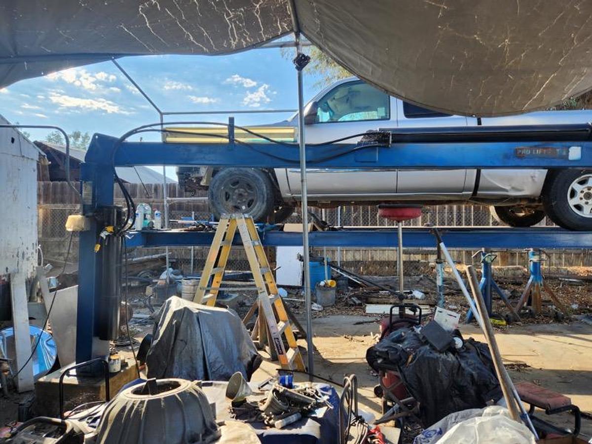 Used 1993 BenPak 4 Post Auto Lift with Front and Back Ententions