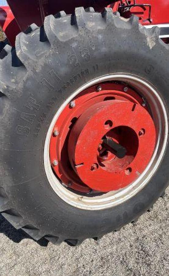 Used 1976 INTERNATIONAL 1066