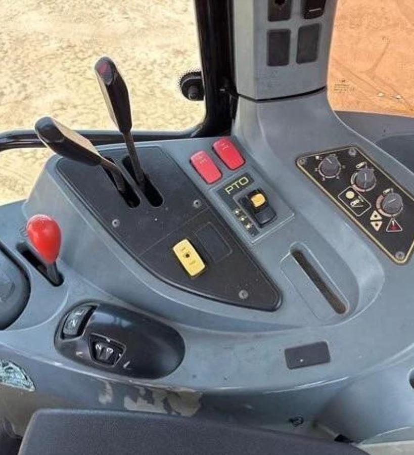 Used 2012 Challenger MT465B Tractor