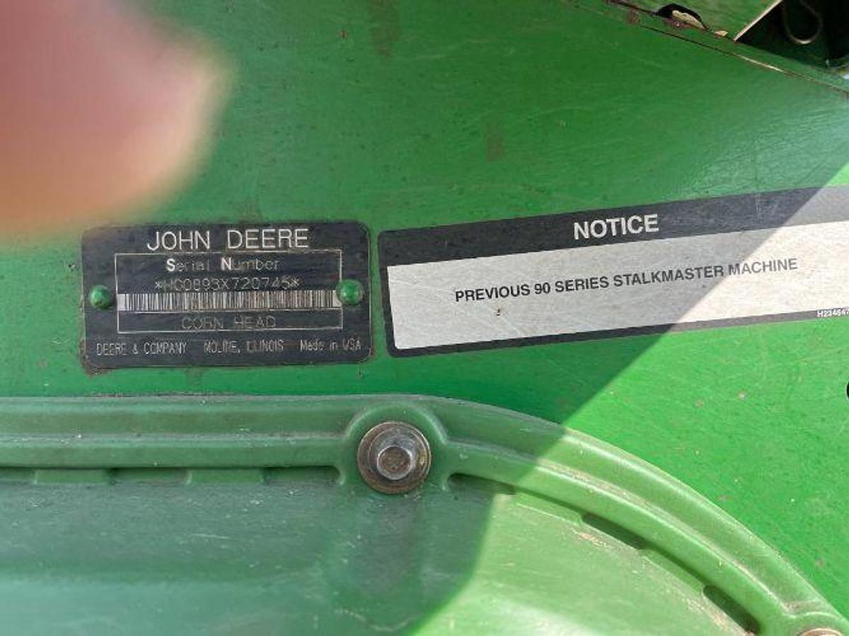 Used 2007 JOHN DEERE 893 Corn Head and Head Cart