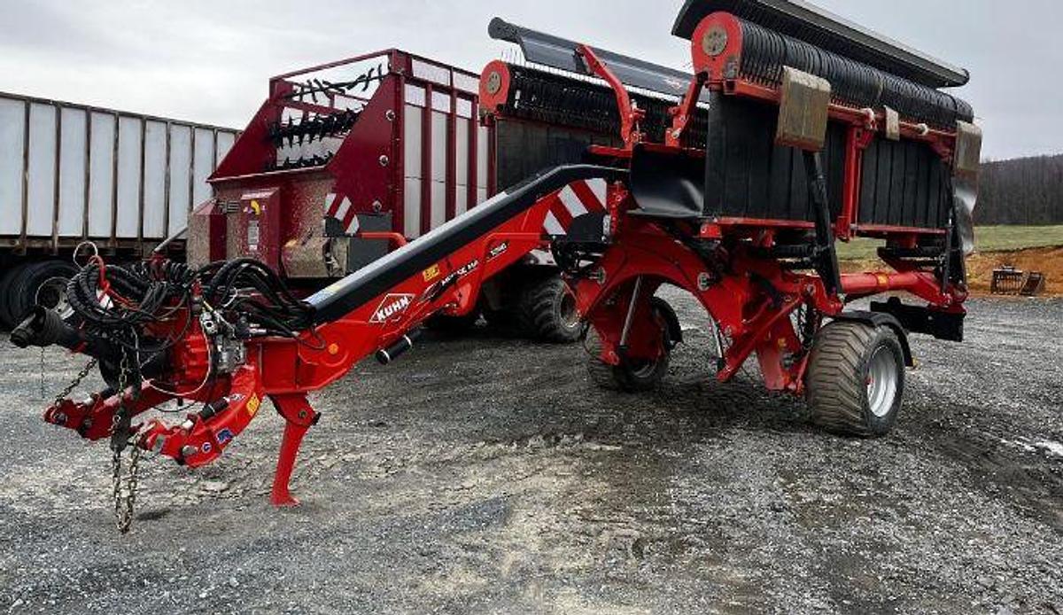 Used 2021 KUHN Merge Maxx 1090