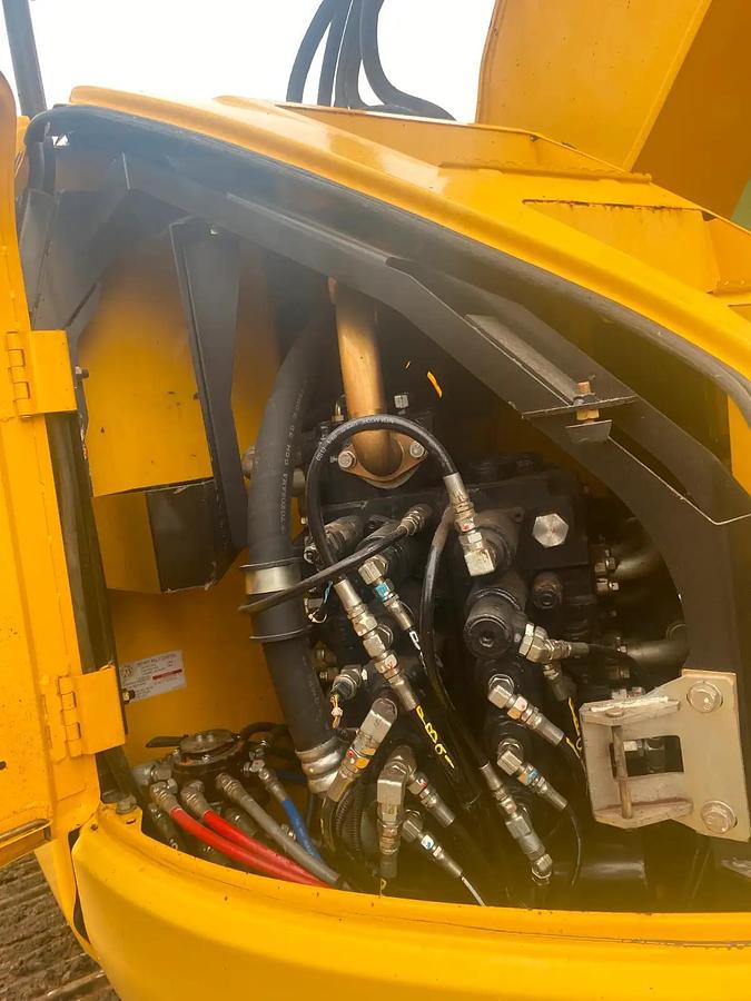 Used 2011 Cobelco 235 SR Excavator