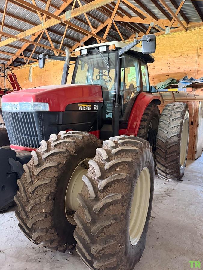 Used Versatile 220 Tractor