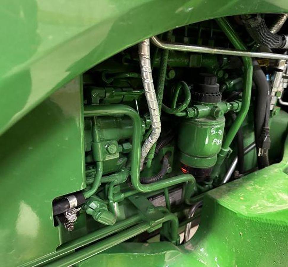 Used 2022 JOHN DEERE 5055E