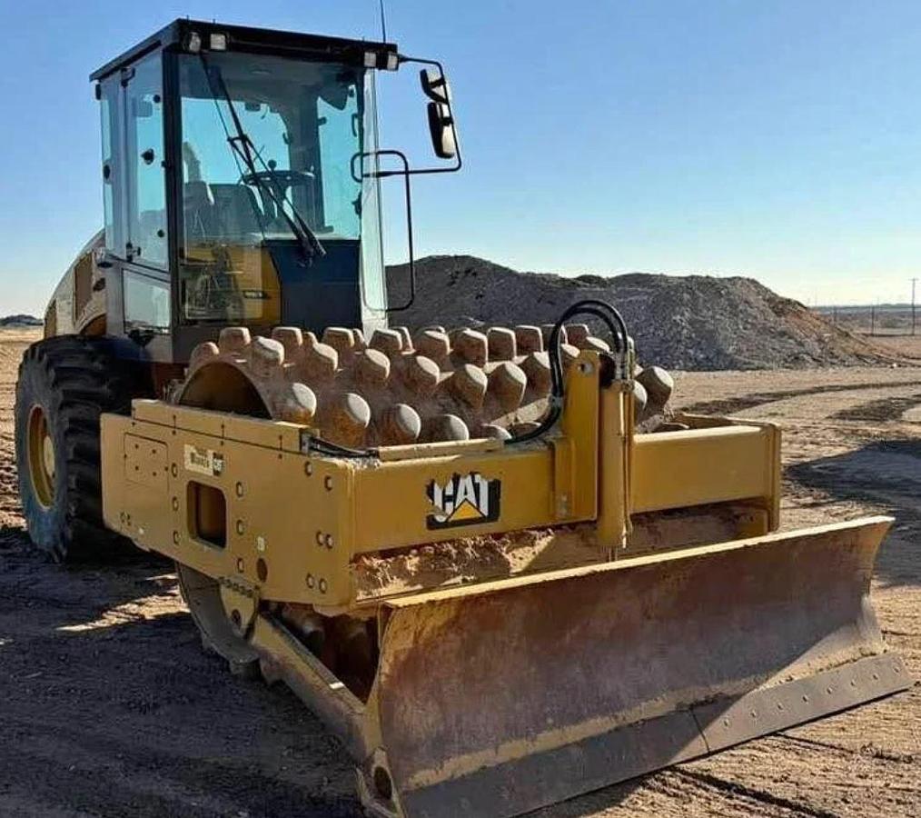 Used 2016 CATERPILLAR CP56B
