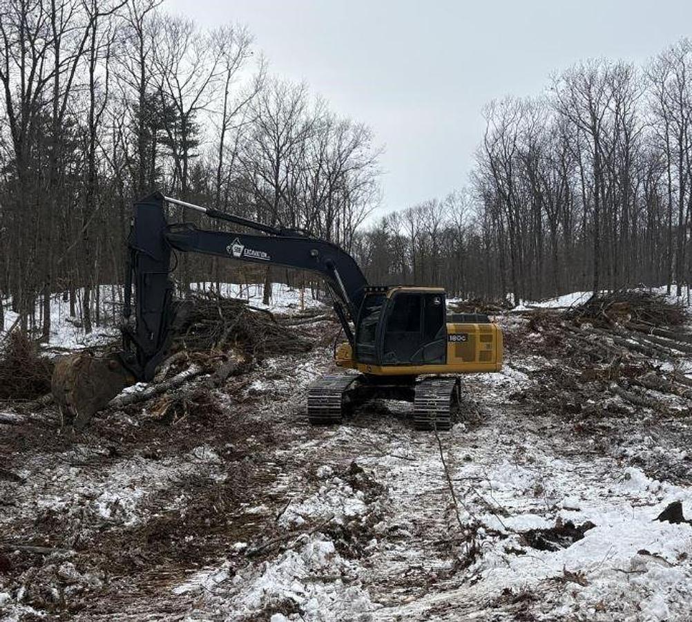 Used 2013 John Deere 180G LC Excavator