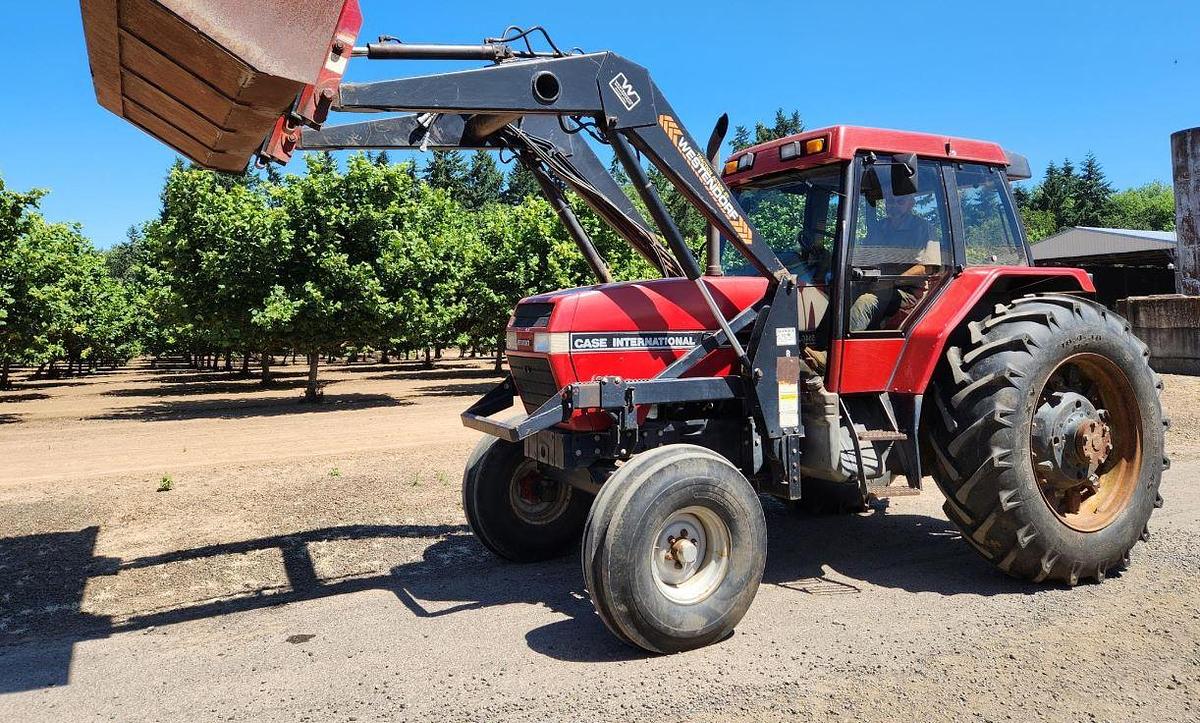 Used 1993 Case IH 5140 Tractor