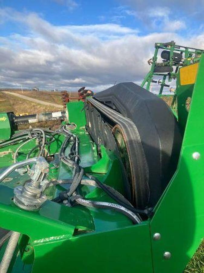 Used 2021 JOHN DEERE C400