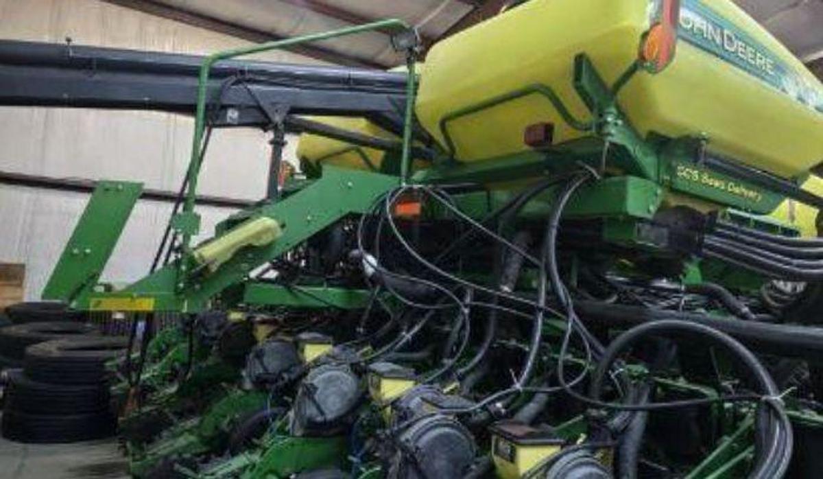 Used 2009 JOHN DEERE DB60