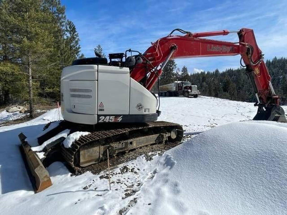 Used 2021 Linkbelt 245X 4 DZ Excavator with Dozer Blade