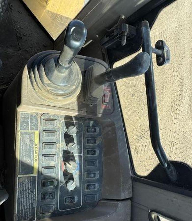 Used 1999 JOHN DEERE 624H