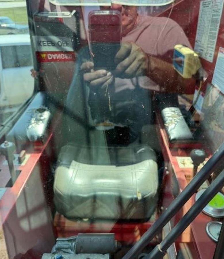 Used 2003 Manitex 2892SX Mounted on 2003 Sterling LT7500