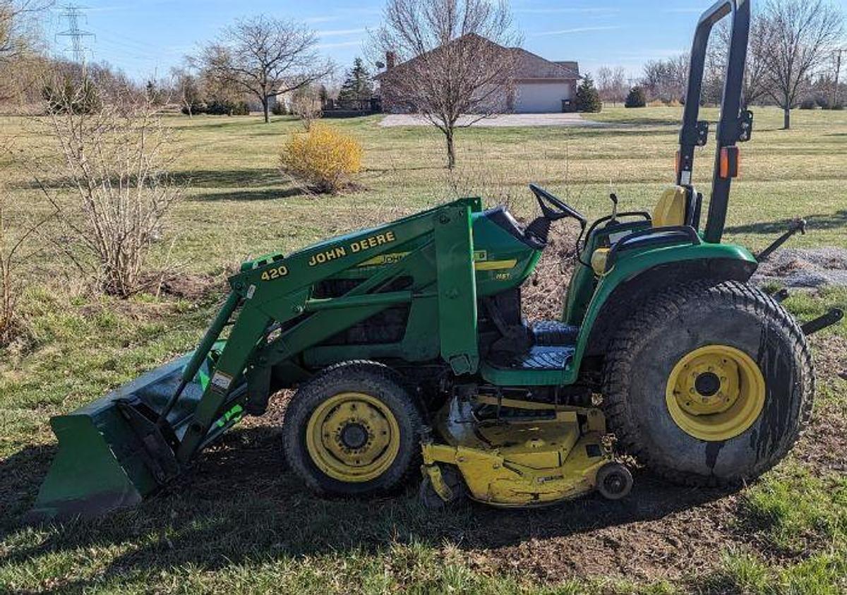 Used 2000 JOHN DEERE 4200