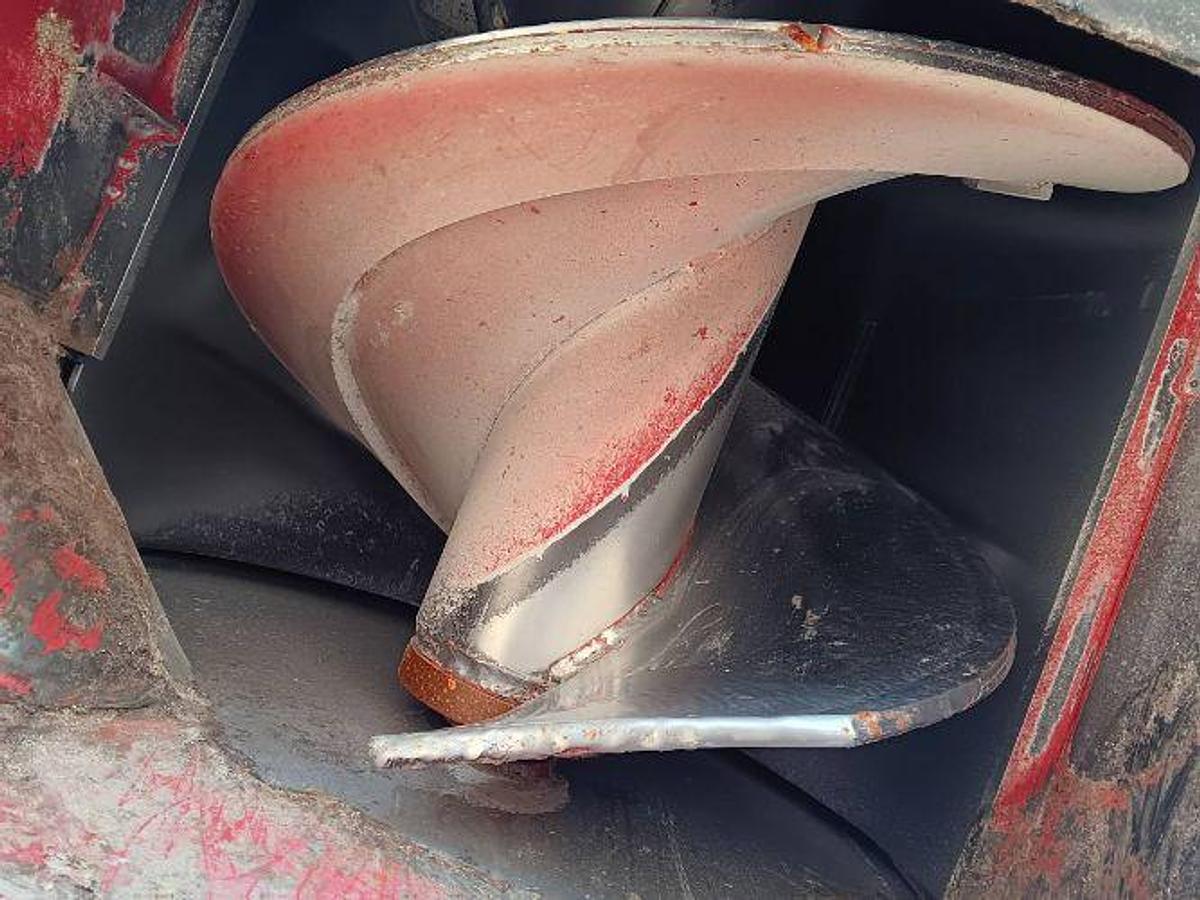 Used 2013 Brent 1082 Grain Cart