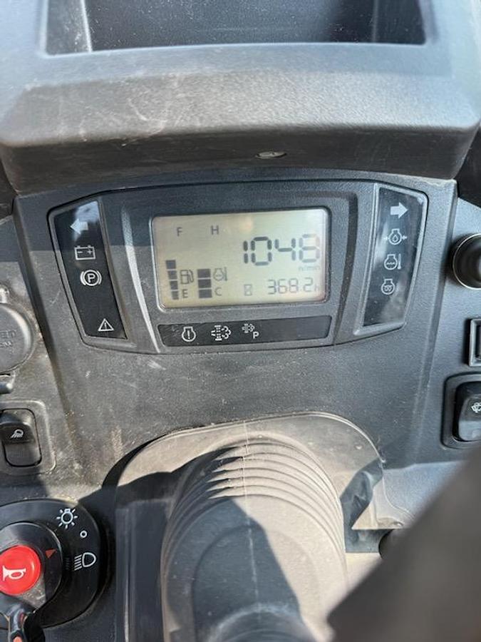 Used 2017 Kubota B3350 w/ Loader