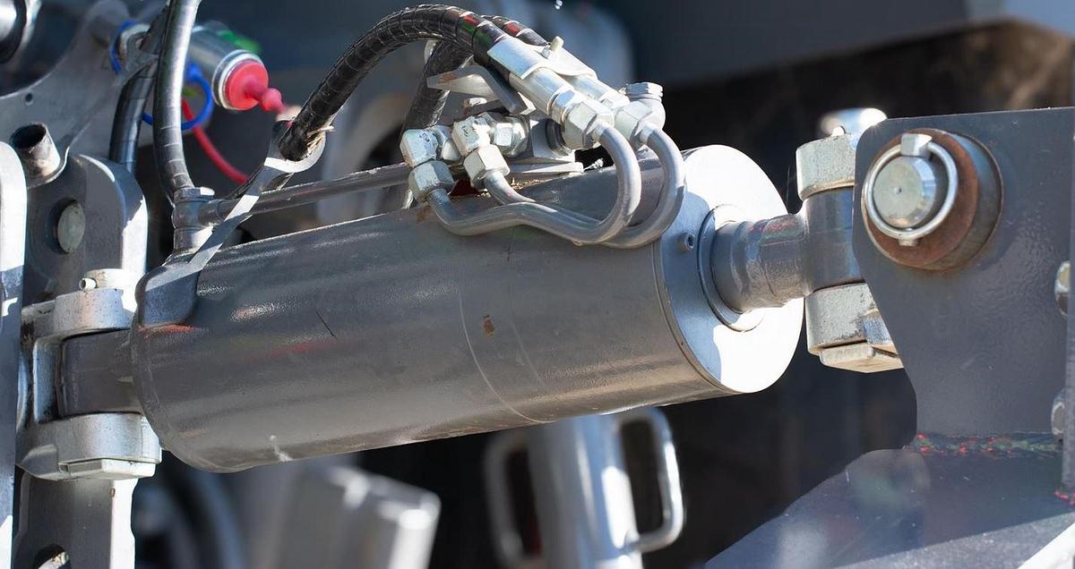 Used 2021 FENDT 1042 VARIO Tractor