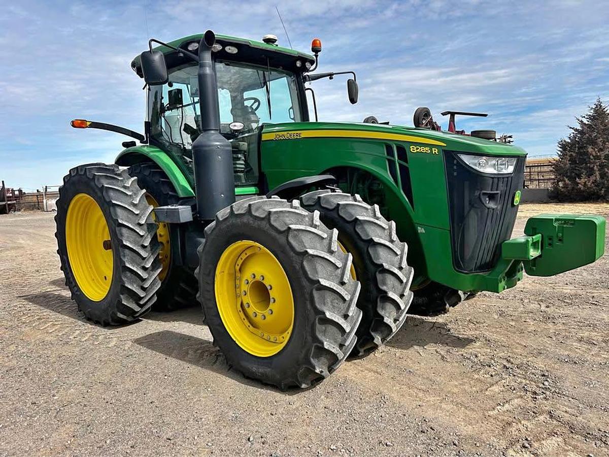 Used 2012 John Deere 8285R LVT