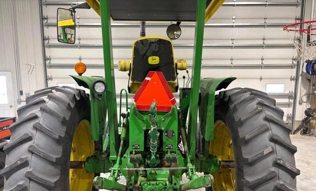 Used 1971 John Deere 4320