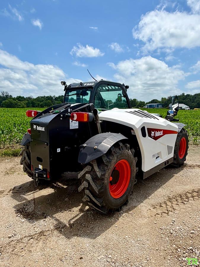 Used 2021 Bobcat V519