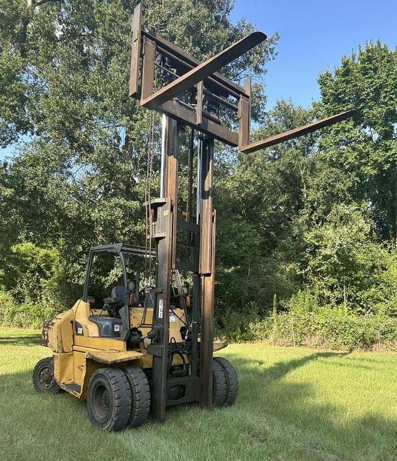 Used 2016 CATERPILLAR DP70N Forklift