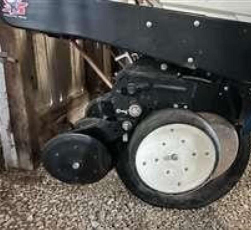 Used 2007 KINZE 3200