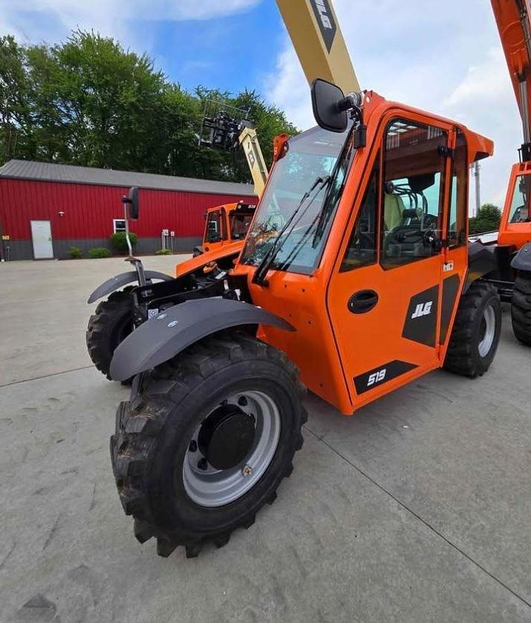 Used 2025 JLG 519