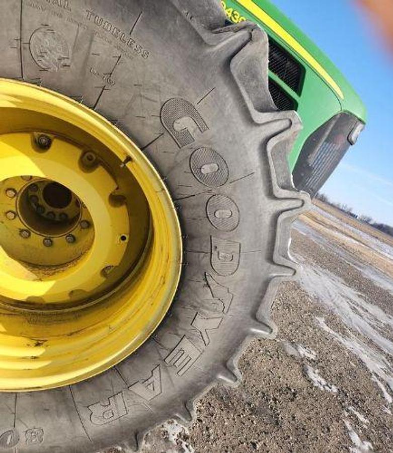 Used 2010 JOHN DEERE 9430