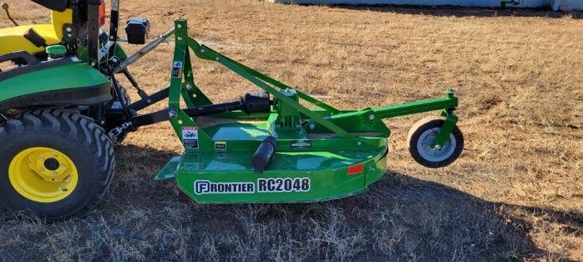 Used 2020 JOHN DEERE 1025R