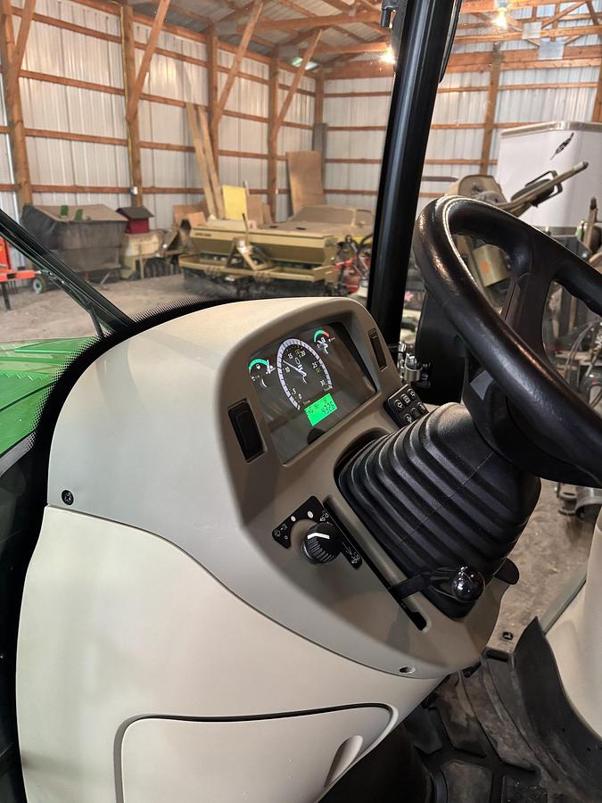 Used 2019 John Deere 3046R