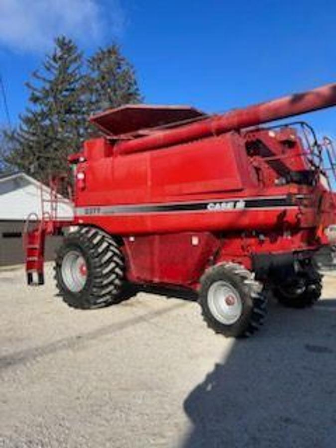 Used 2006 Case IH 2377 Combine
