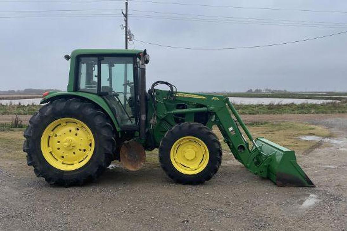 Used 2012 JOHN DEERE 6430 PREMIUM