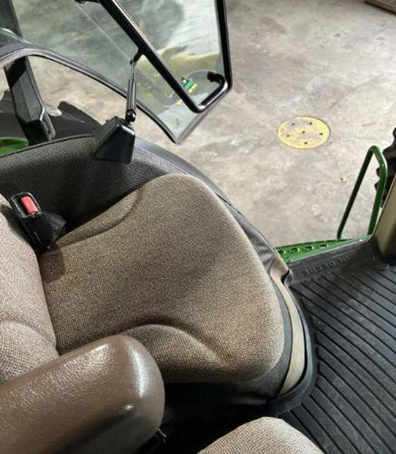 Used 2002 John Deere 8320