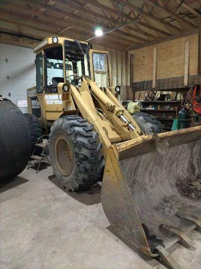 Used 1985 JOHN DEERE 544C