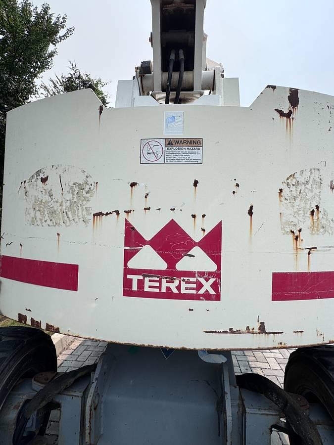 Used 1998 Terex Marklift 5939 8-Foot Basket Aerial Lift